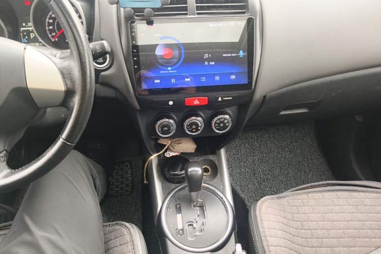 Used Mitsubishi ASX 2018 2.0L CVT Two-Wheel Drive Deluxe Edition Audio And AC Panel
