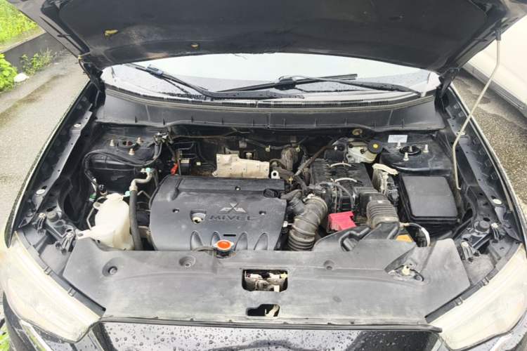 Used Mitsubishi ASX 2018 2.0L CVT Two-Wheel Drive Deluxe Edition Engine Bay