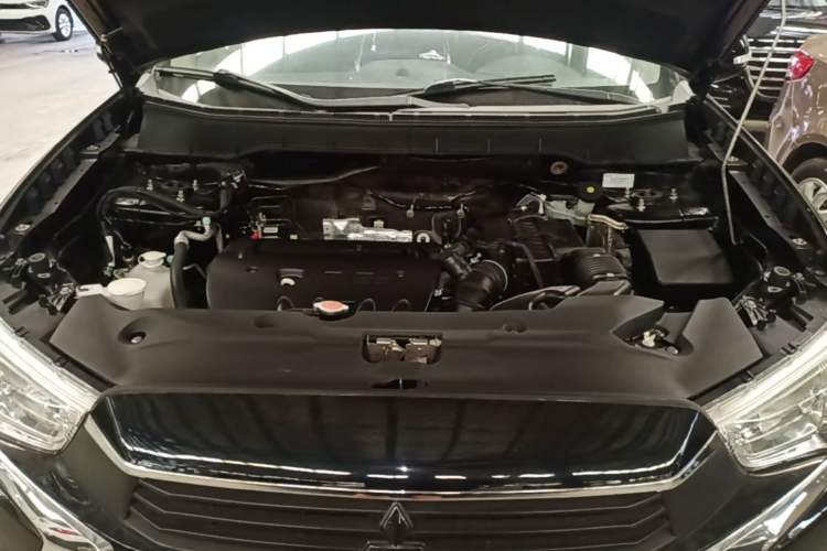 Used Mitsubishi ASX 2018 2.0L CVT Two-Wheel Drive Deluxe Edition Engine Bay