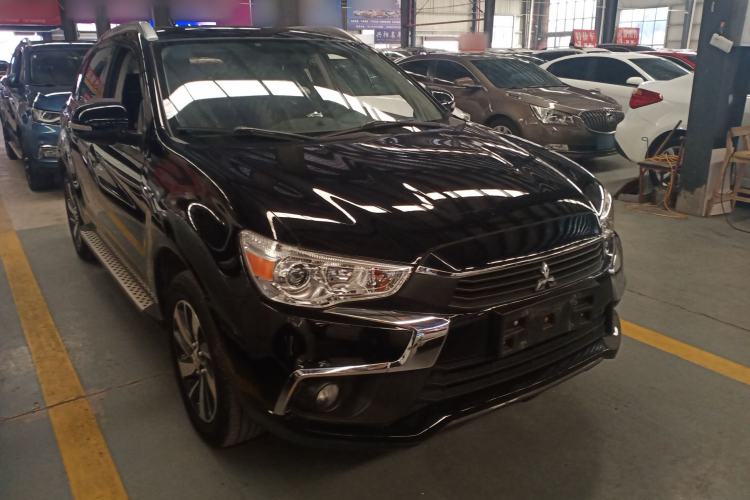 Used Mitsubishi ASX 2018 2.0L CVT Two-Wheel Drive Deluxe Edition Front Right 45 Deg