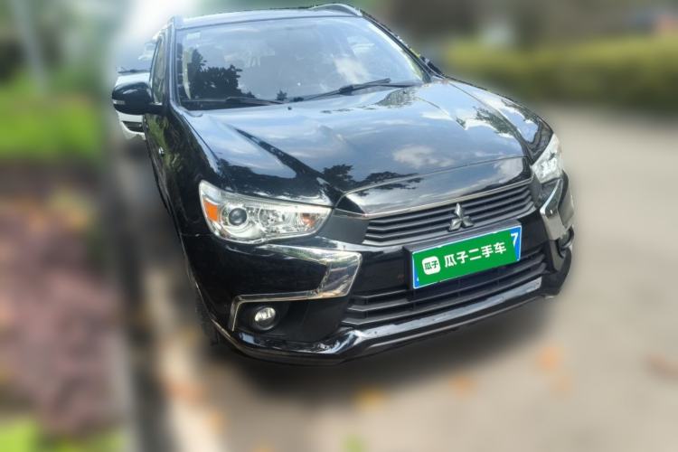 Used Mitsubishi ASX 2018 2.0L CVT Two-Wheel Drive Deluxe Edition Front Right 45 Deg