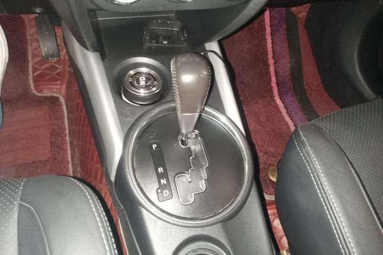 Used Mitsubishi ASX 2018 2.0L CVT Two-Wheel Drive Deluxe Edition Gear Lever