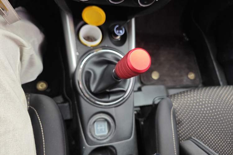 Used Mitsubishi ASX 2018 1.6L Manual Two-Wheel Drive Fashion Edition Gear Lever