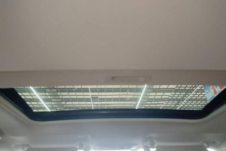 Used Mitsubishi ASX 2018 2.0L CVT Two-Wheel Drive Deluxe Edition Headliner