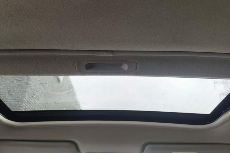 Used Mitsubishi ASX 2018 2.0L CVT Two-Wheel Drive Deluxe Edition Headliner