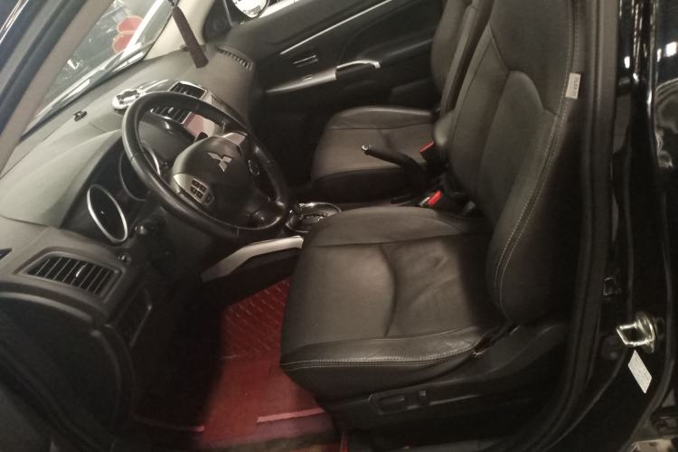 Used Mitsubishi ASX 2018 2.0L CVT Two-Wheel Drive Deluxe Edition Left Front Seat