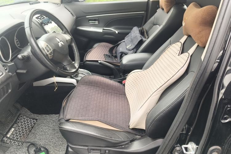 Used Mitsubishi ASX 2018 2.0L CVT Two-Wheel Drive Deluxe Edition Left Front Seat