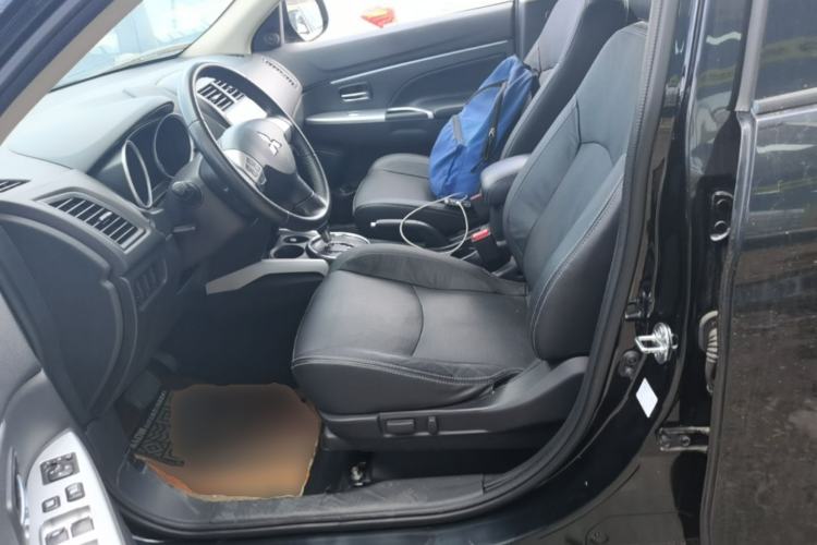 Used Mitsubishi ASX 2018 2.0L CVT Two-Wheel Drive Deluxe Edition Left Front Seat