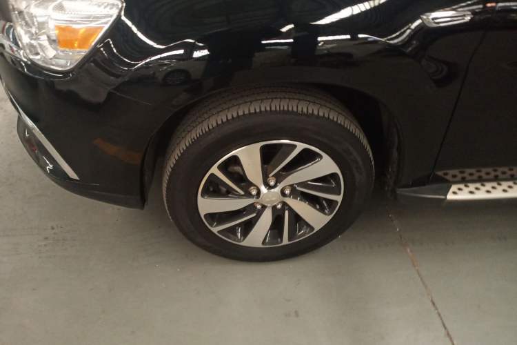 Used Mitsubishi ASX 2018 2.0L CVT Two-Wheel Drive Deluxe Edition Left Front Wheel Hub