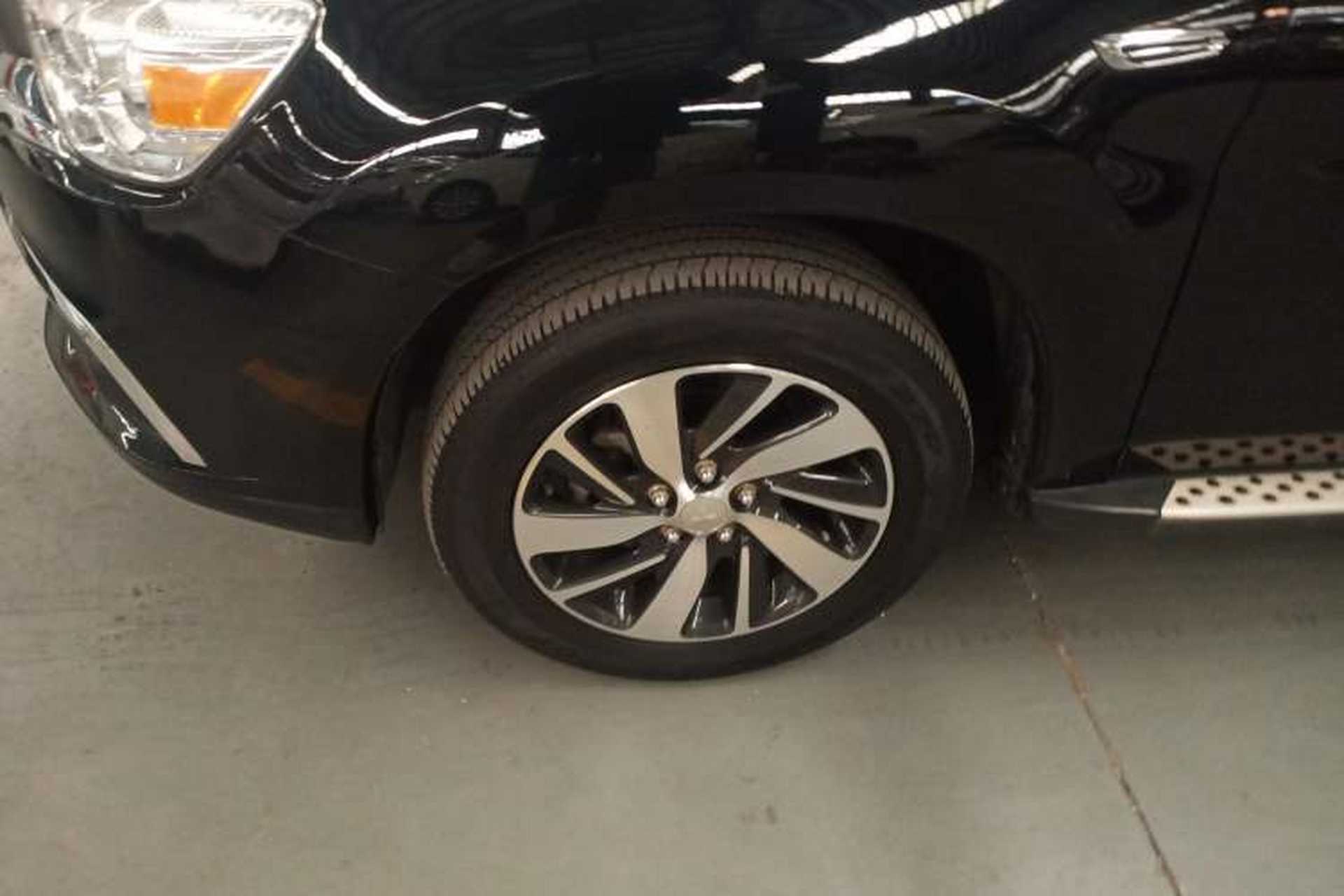 Used Mitsubishi ASX 2018 2.0L CVT Two-Wheel Drive Deluxe Edition Left Front Wheel Hub