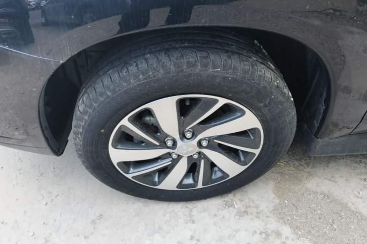 Used Mitsubishi ASX 2018 2.0L CVT Two-Wheel Drive Deluxe Edition Left Front Wheel Hub