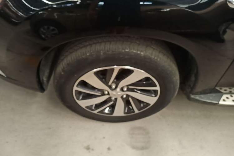 Used Mitsubishi ASX 2018 2.0L CVT Two-Wheel Drive Deluxe Edition Left Front Wheel Hub