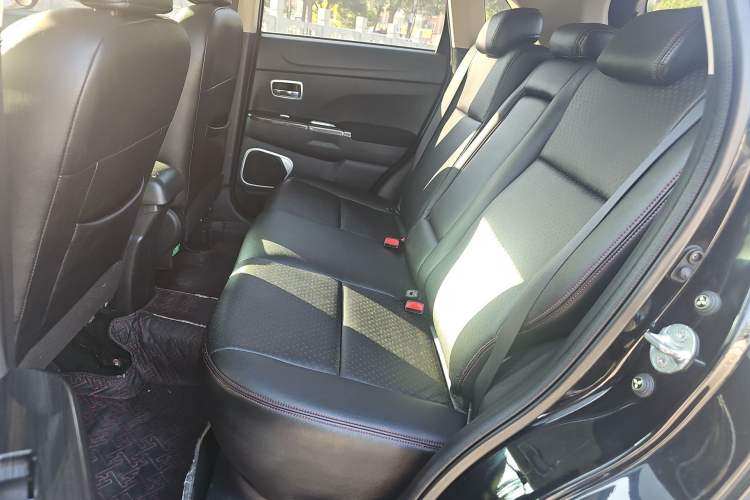 Used Mitsubishi ASX 2018 1.6L Manual Two-Wheel Drive Fashion Edition Left Rear Seat