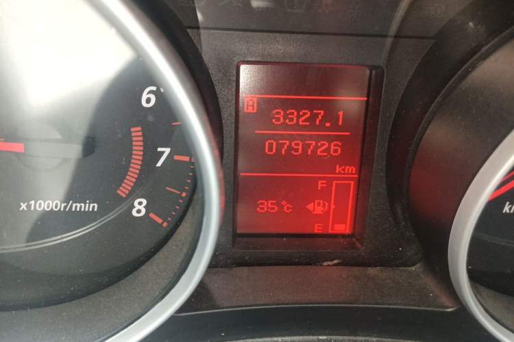 Used Mitsubishi ASX 2018 1.6L Manual Two-Wheel Drive Dynamic Edition Odometer Close Up