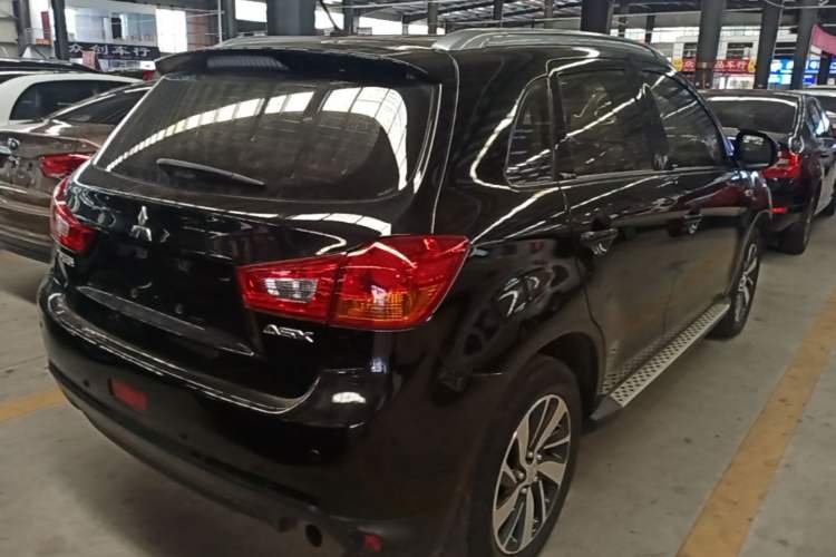 Used Mitsubishi ASX 2018 2.0L CVT Two-Wheel Drive Deluxe Edition Rear Right 45 Deg