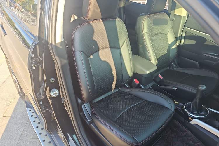 Used Mitsubishi ASX 2018 1.6L Manual Two-Wheel Drive Fashion Edition Right Front Seat