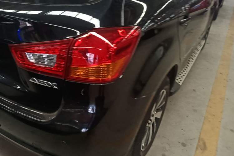 Used Mitsubishi ASX 2018 2.0L CVT Two-Wheel Drive Deluxe Edition Right Rear Taillight