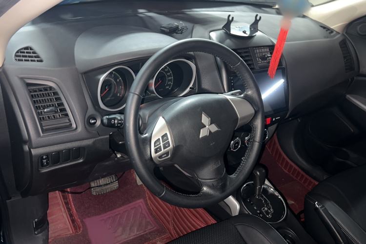 Used Mitsubishi ASX 2018 2.0L CVT Two-Wheel Drive Deluxe Edition Steering Wheel