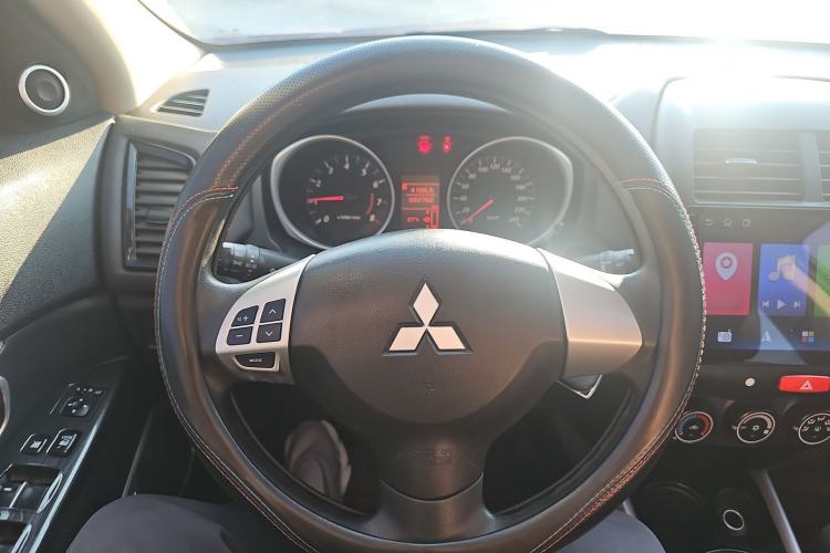 Used Mitsubishi ASX 2018 1.6L Manual Two-Wheel Drive Fashion Edition Steering Wheel