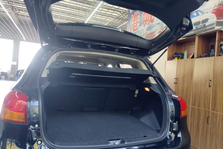 Used Mitsubishi ASX 2018 2.0L CVT Two-Wheel Drive Deluxe Edition Trunk