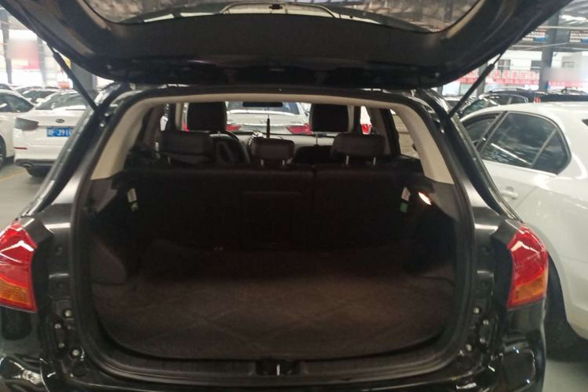 Used Mitsubishi ASX 2018 2.0L CVT Two-Wheel Drive Deluxe Edition Trunk