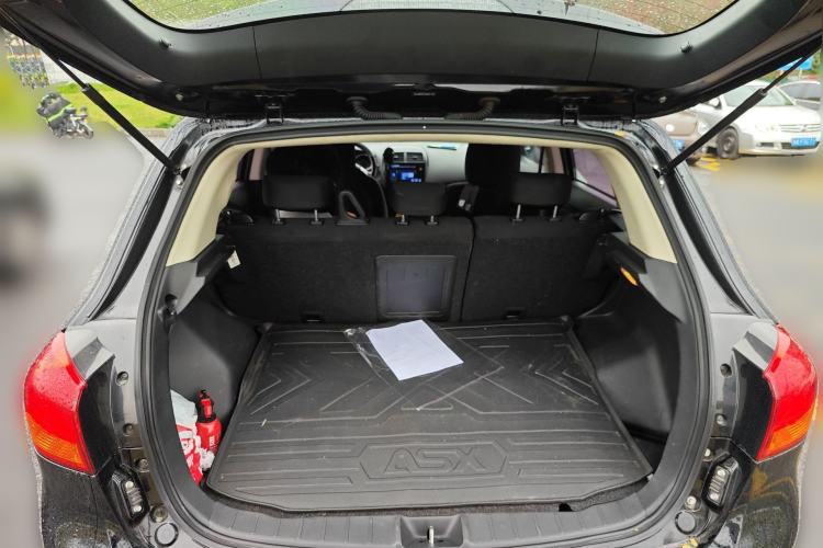 Used Mitsubishi ASX 2018 1.6L Manual Two-Wheel Drive Fashion Edition Trunk