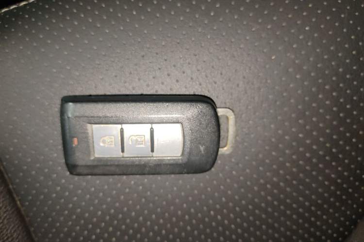 Used Mitsubishi ASX 2018 2.0L CVT Two-Wheel Drive Deluxe Edition Vehicle Key