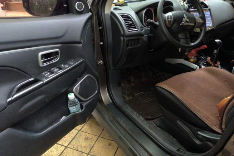 Used Mitsubishi ASX 2018 1.6L Manual Two-Wheel Drive Fashion Edition Driver Seat
