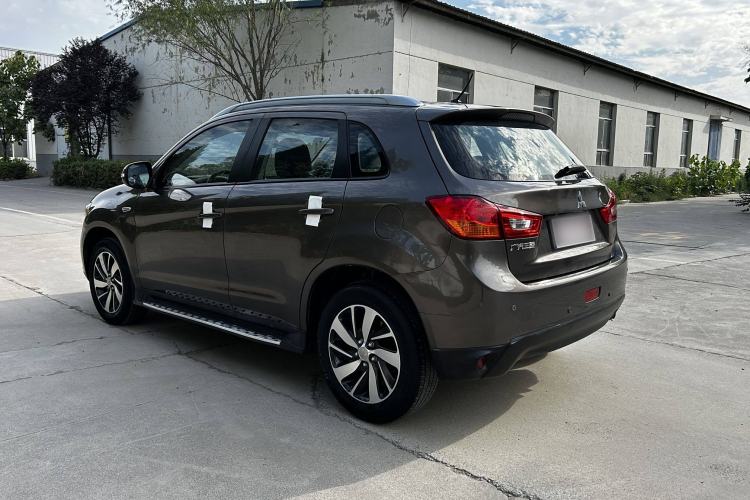 Used Mitsubishi ASX 2018 2.0L CVT Two-Wheel Drive Deluxe Edition Exterior 3