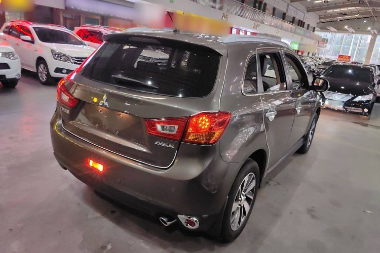 Used Mitsubishi ASX 2018 2.0L CVT Two-Wheel Drive Deluxe Edition Exterior 3