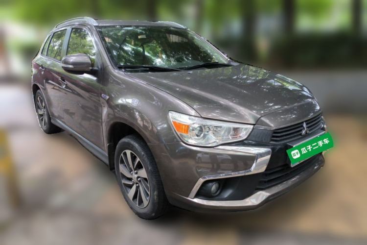 Used Mitsubishi ASX 2018 1.6L Manual Two-Wheel Drive Fashion Edition Front Right 45 Deg