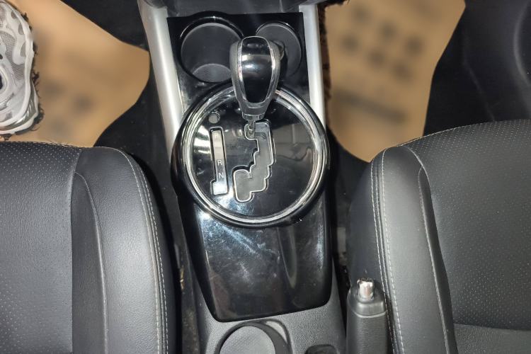 Used Mitsubishi ASX 2018 2.0L CVT Two-Wheel Drive Deluxe Edition Gear Lever