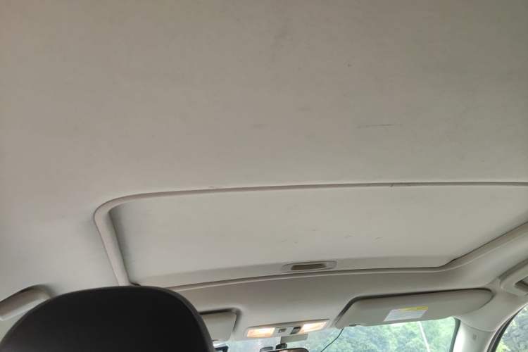 Used Mitsubishi ASX 2018 2.0L CVT Two-Wheel Drive Deluxe Edition Headliner
