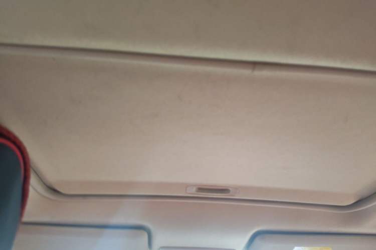 Used Mitsubishi ASX 2018 2.0L CVT Two-Wheel Drive Elite Edition Headliner