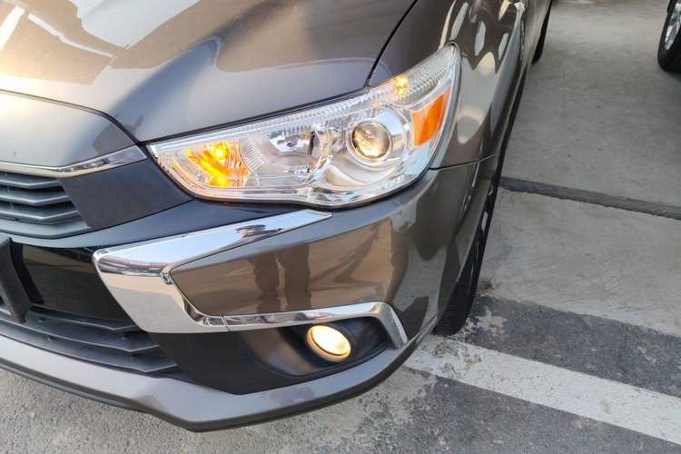 Used Mitsubishi ASX 2018 2.0L CVT Two-Wheel Drive Deluxe Edition Left Front Headlight