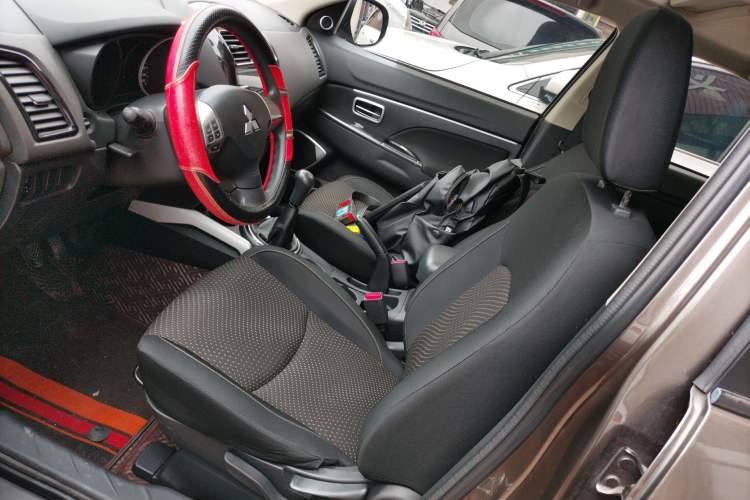 Used Mitsubishi ASX 2018 1.6L Manual Two-Wheel Drive Fashion Edition Left Front Seat