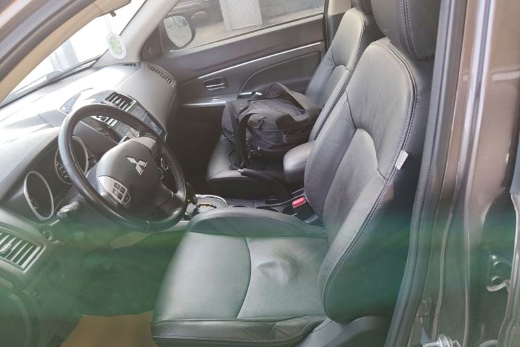 Used Mitsubishi ASX 2018 2.0L CVT Two-Wheel Drive Deluxe Edition Left Front Seat
