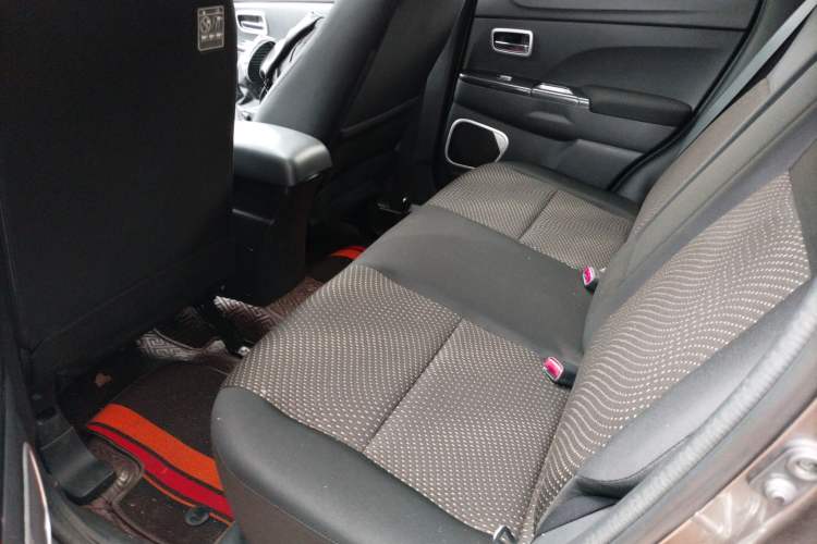 Used Mitsubishi ASX 2018 1.6L Manual Two-Wheel Drive Fashion Edition Left Rear Seat