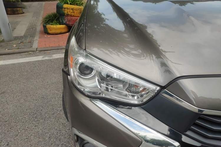 Used Mitsubishi ASX 2018 2.0L CVT Two-Wheel Drive Deluxe Edition Right Front Headlight