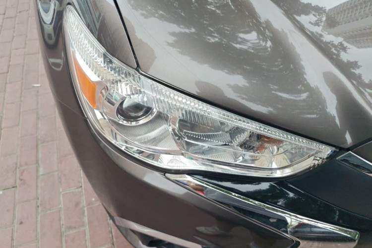Used Mitsubishi ASX 2018 2.0L CVT Two-Wheel Drive Elite Edition Right Front Headlight