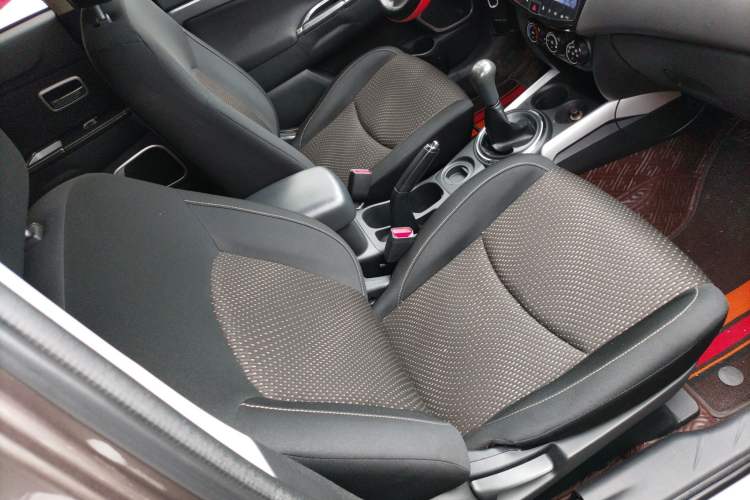 Used Mitsubishi ASX 2018 1.6L Manual Two-Wheel Drive Fashion Edition Right Front Seat