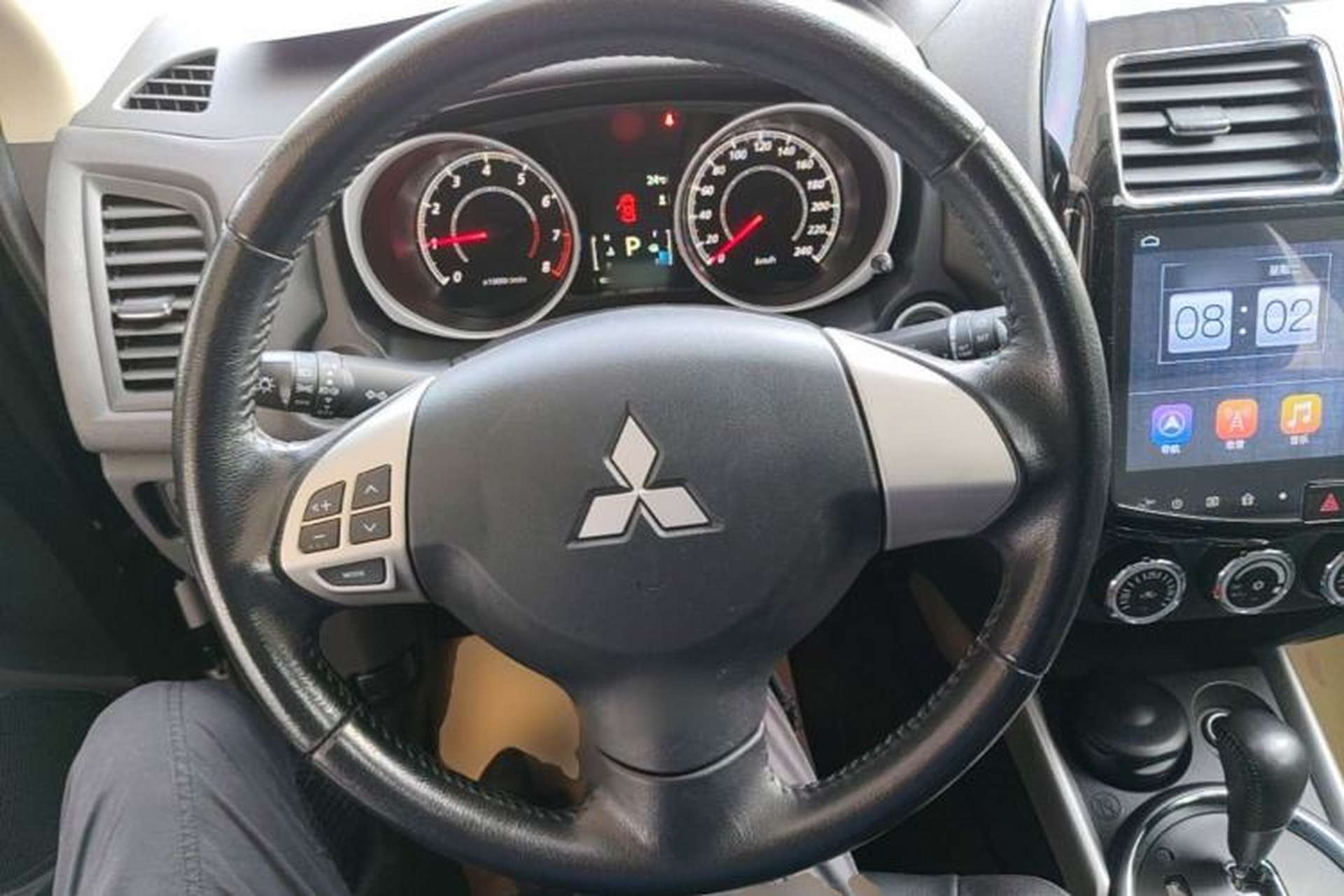 Used Mitsubishi ASX 2018 2.0L CVT Two-Wheel Drive Deluxe Edition Steering Wheel