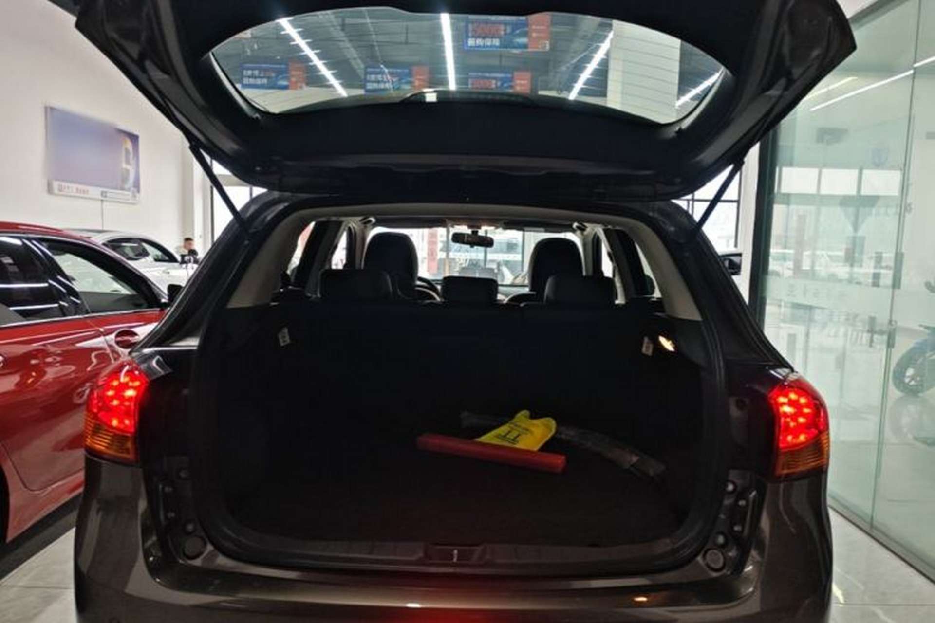 Used Mitsubishi ASX 2018 2.0L CVT Two-Wheel Drive Deluxe Edition Trunk