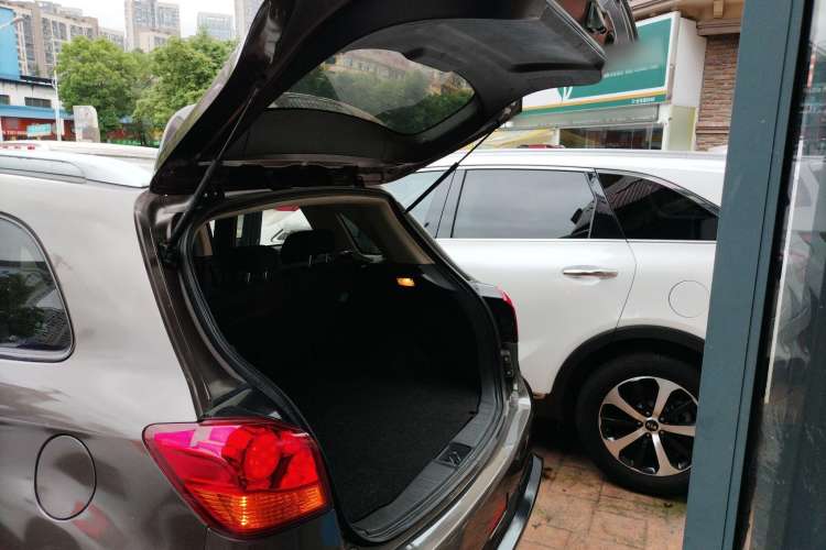 Used Mitsubishi ASX 2018 1.6L Manual Two-Wheel Drive Fashion Edition Trunk
