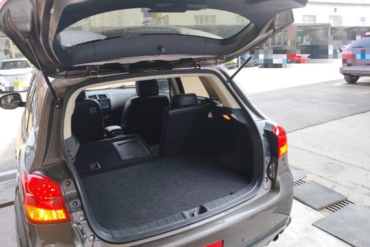 Used Mitsubishi ASX 2018 2.0L CVT Two-Wheel Drive Deluxe Edition Trunk