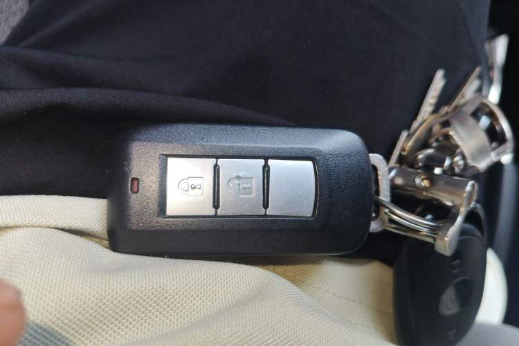 Used Mitsubishi ASX 2018 2.0L CVT Two-Wheel Drive Deluxe Edition Vehicle Key
