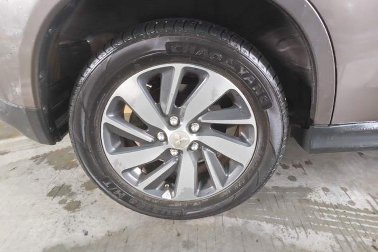 Used Mitsubishi ASX 2018 2.0L CVT Two-Wheel Drive Deluxe Edition Exterior 2