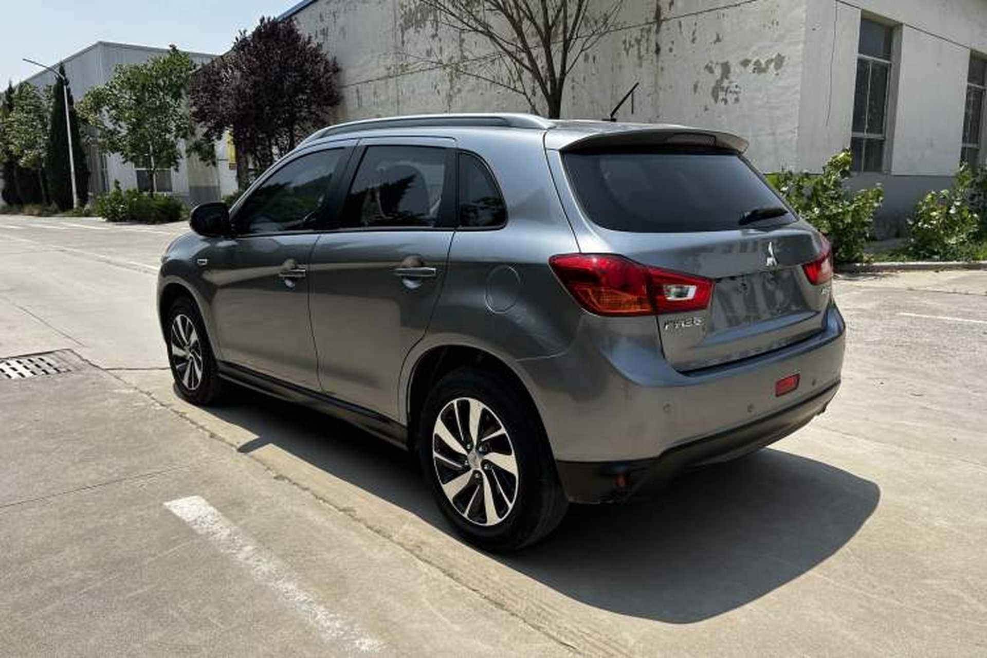 Used Mitsubishi ASX 2018 2.0L CVT Two-Wheel Drive Deluxe Edition Exterior 3