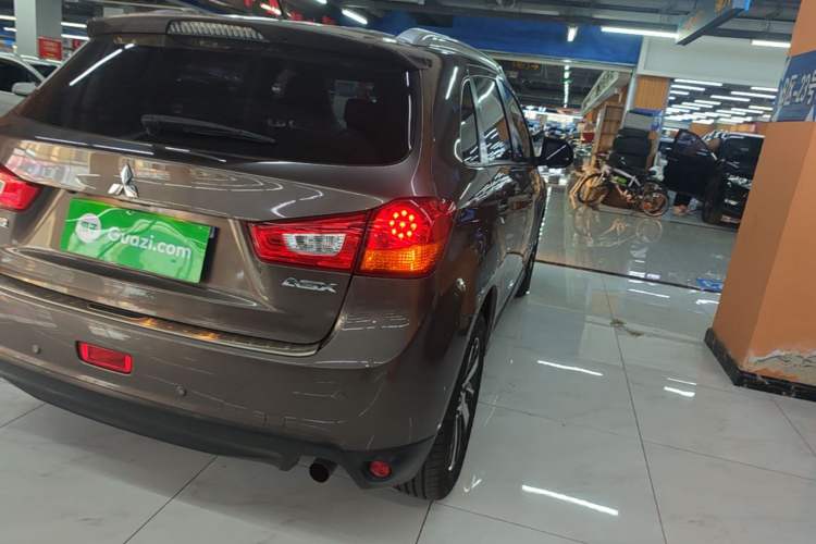 Used Mitsubishi ASX 2018 2.0L CVT Two-Wheel Drive Deluxe Edition Exterior 3