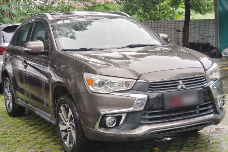 Used Mitsubishi ASX 2018 2.0L CVT Two-Wheel Drive Deluxe Edition Exterior 5
